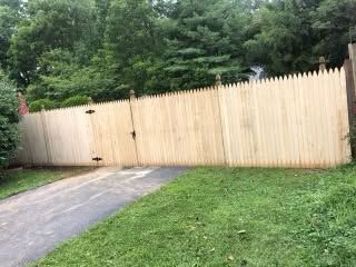 New wood privacy fence